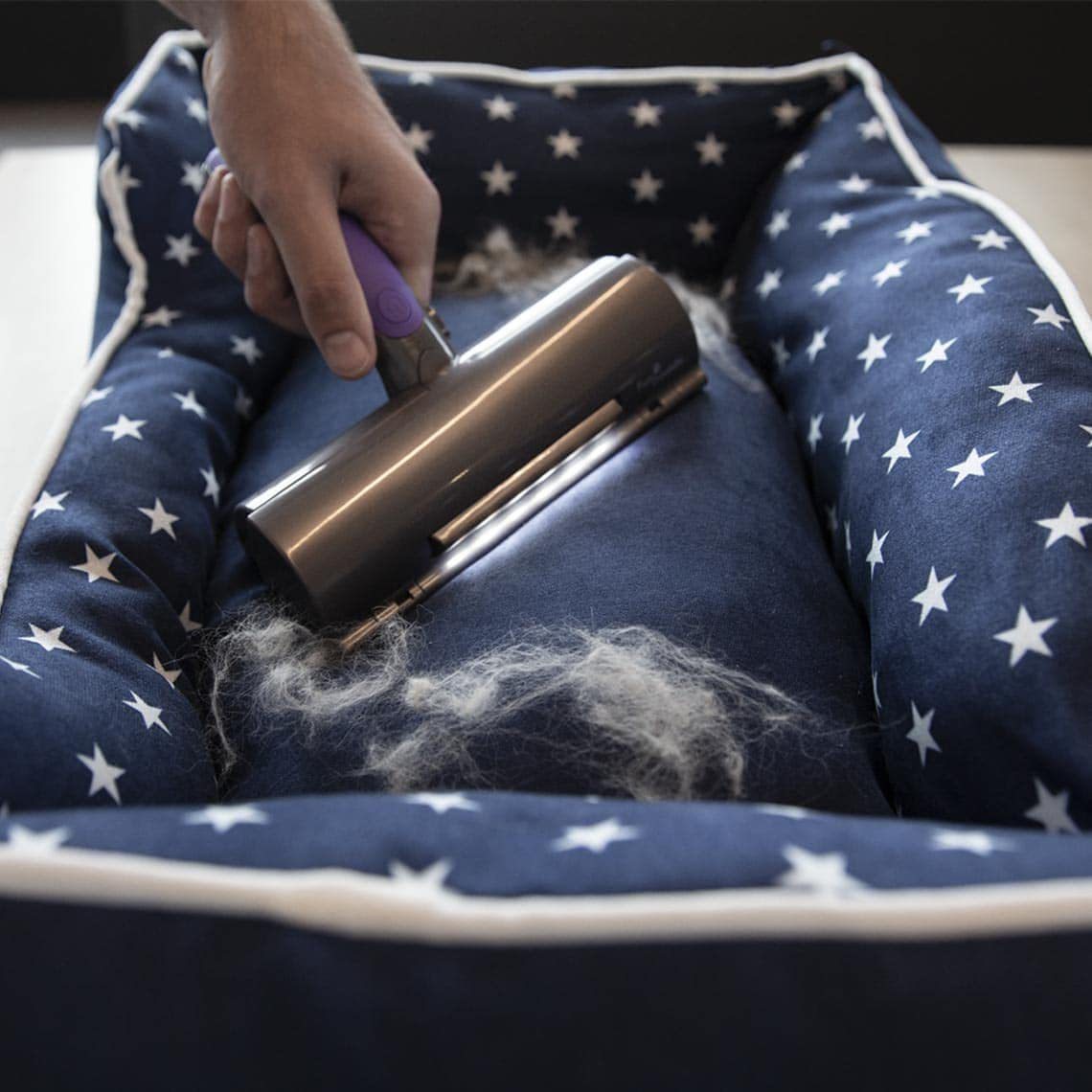 Lint and Pet Hair Remover with Built-In Light, for dogs and cats.