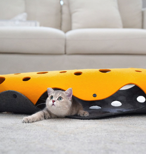 Felt Cat Tunnel with Snap Assembly, 93cm Long, for cats.