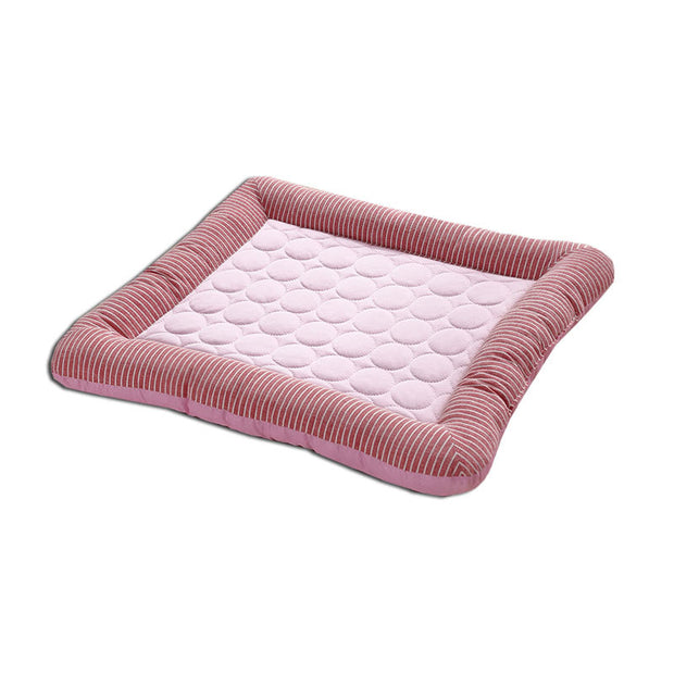 Ice Silk Cooling Pad for Dogs & Cats – Summer Heat Relief Mat – lifestyle photo