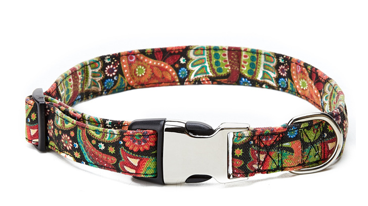 Ethnic Print Collar with Semi-Metal Buckle, for dogs and cats.