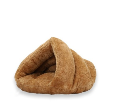 Triangle Pet Nest in Polar Fleece with PP Cotton, S or L, for dogs.