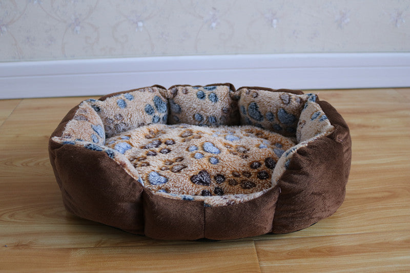 Octagonal Lamb Wool Pet Nest, for dogs and cats.