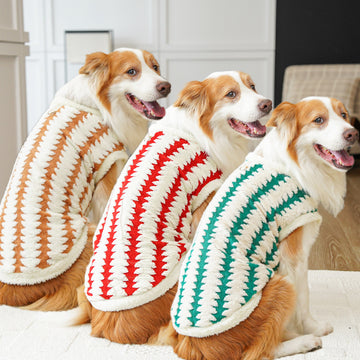 Fleece Dog Sweater for Golden Retrievers – Warm Winter Hoodie – detail view