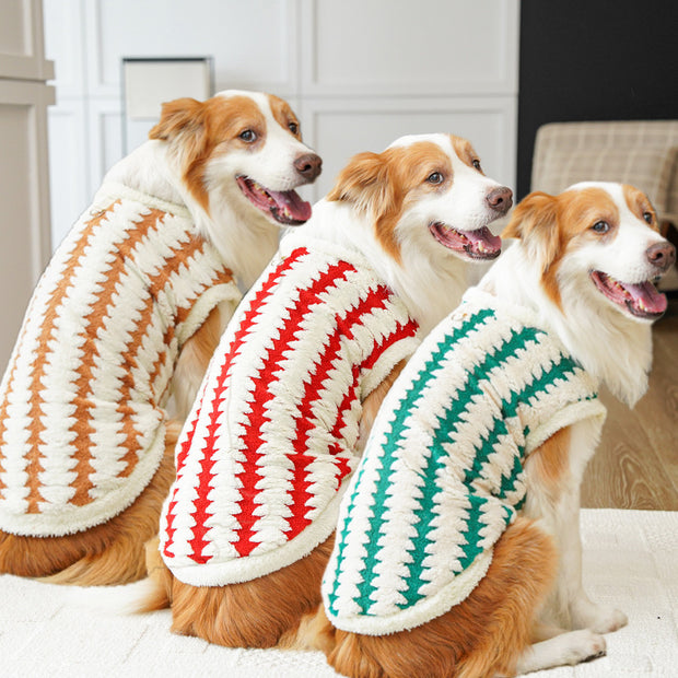 Fleece Dog Sweater for Golden Retrievers – Warm Winter Hoodie – detail view