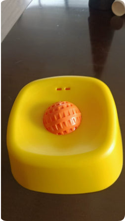 Spherical Slow-Feeding Non-Slip Bowl, for dogs.