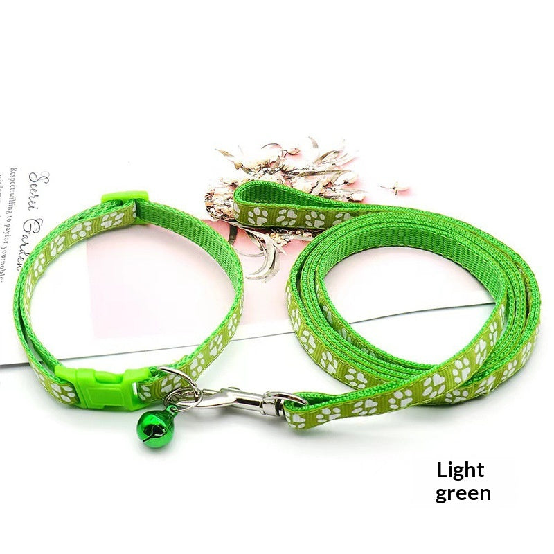 Lightweight Nylon Leash, for dogs and cats.
