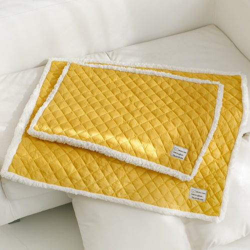 Warm Terry Pet Blanket for Beds and Crates, M to XL, for dogs and cats.
