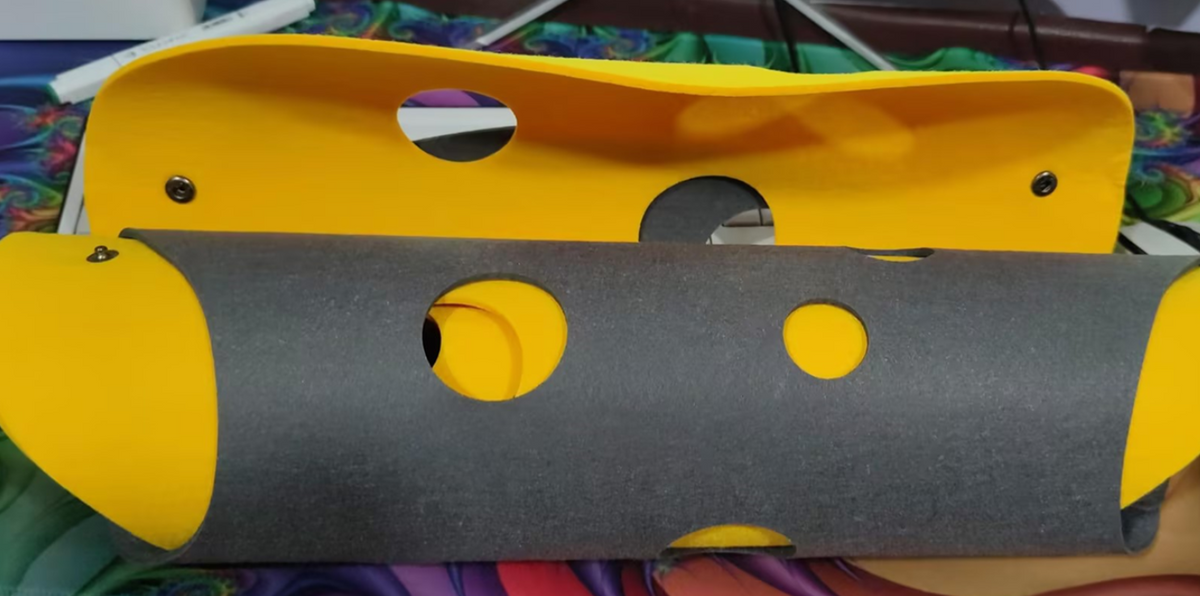 Foldable Felt Cat Tunnel Toy for Hide-and-Pounce Play, for cats.