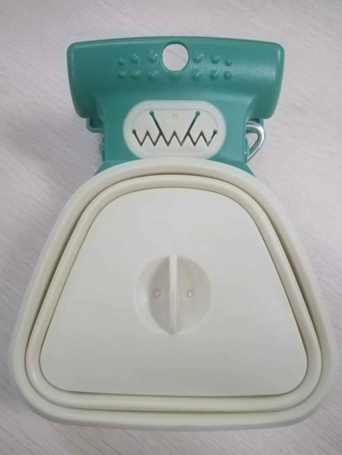 Foldable Poop Scooper with Bag Dispenser for Dogs