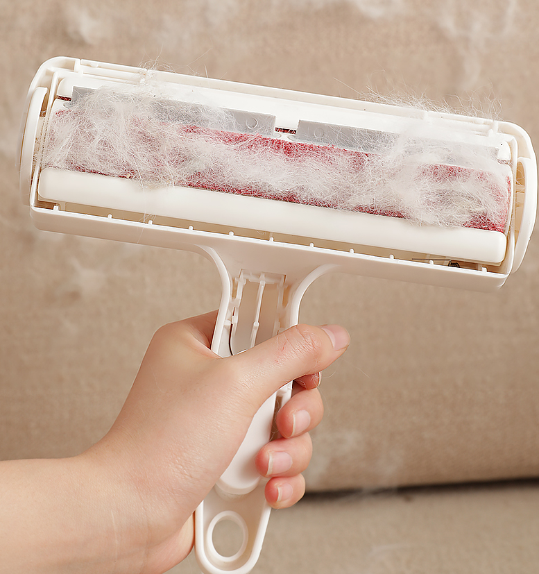 Two-Way Bristle Hair Removal Brush for Carpets, for dogs and cats.