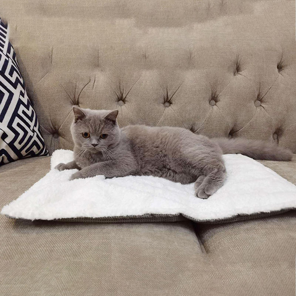 USB Electric Heating Pad, for dogs and cats.
