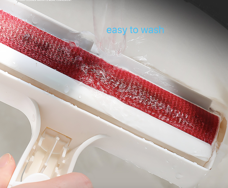Two-Way Bristle Hair Removal Brush for Carpets, for dogs and cats.