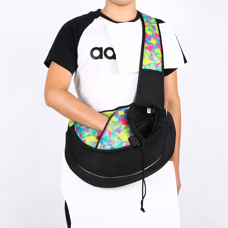 Breathable Crossbody Carrier Bag for Dogs and Cats