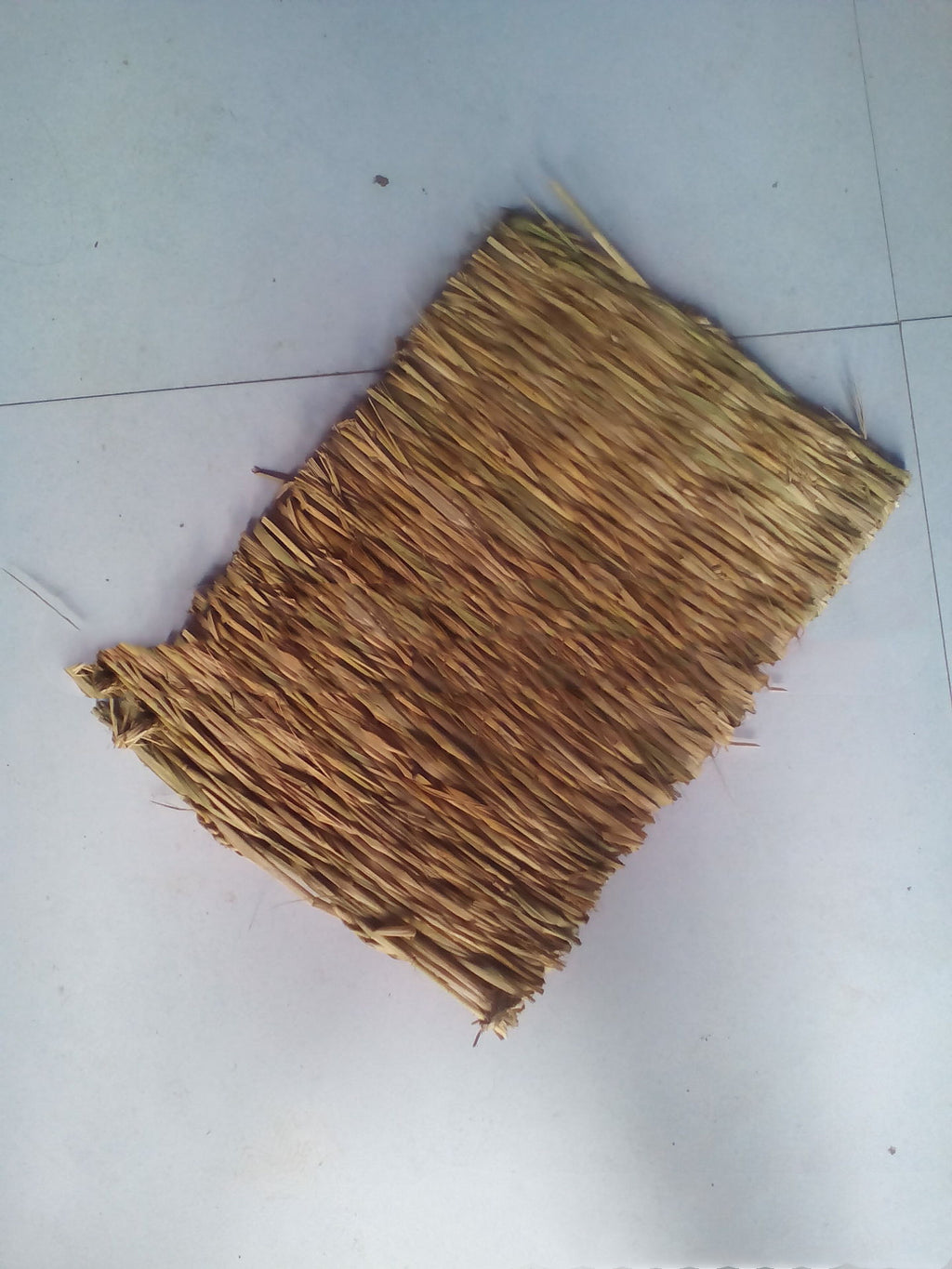 Natural Chew-Resistant Woven Straw Mat for Pets