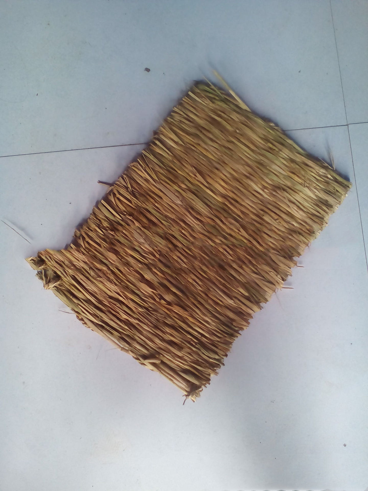Natural Chew-Resistant Woven Straw Mat for Pets