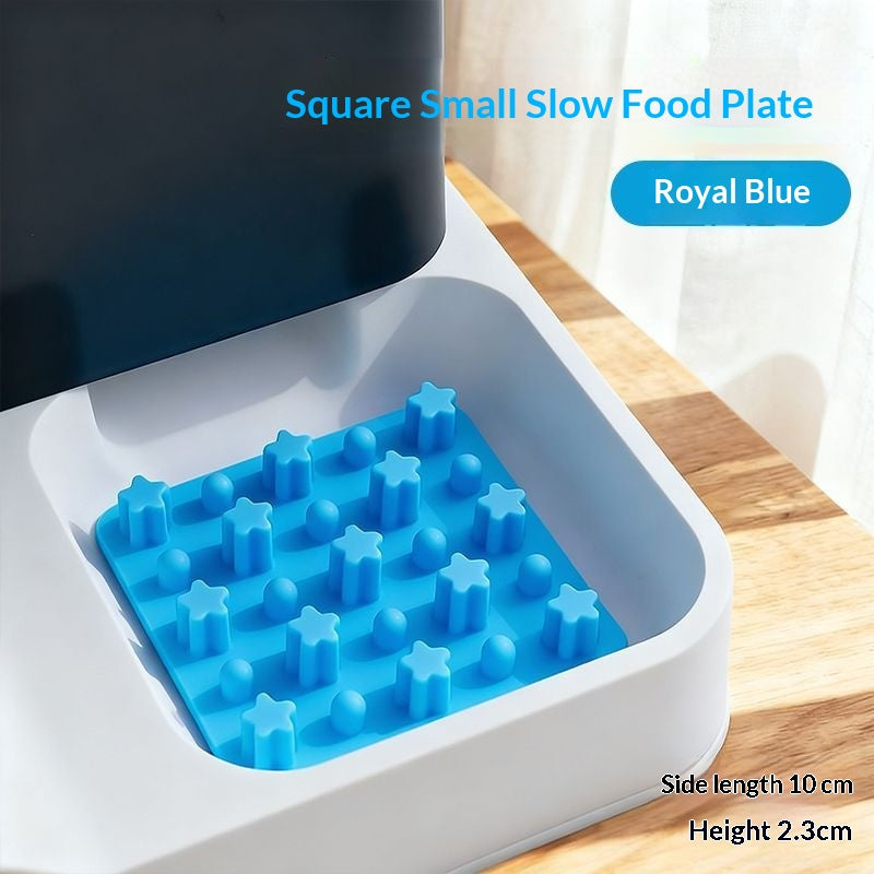 Silicone Slow Feeder Plate to Help Dogs Eat Slower, for dogs.