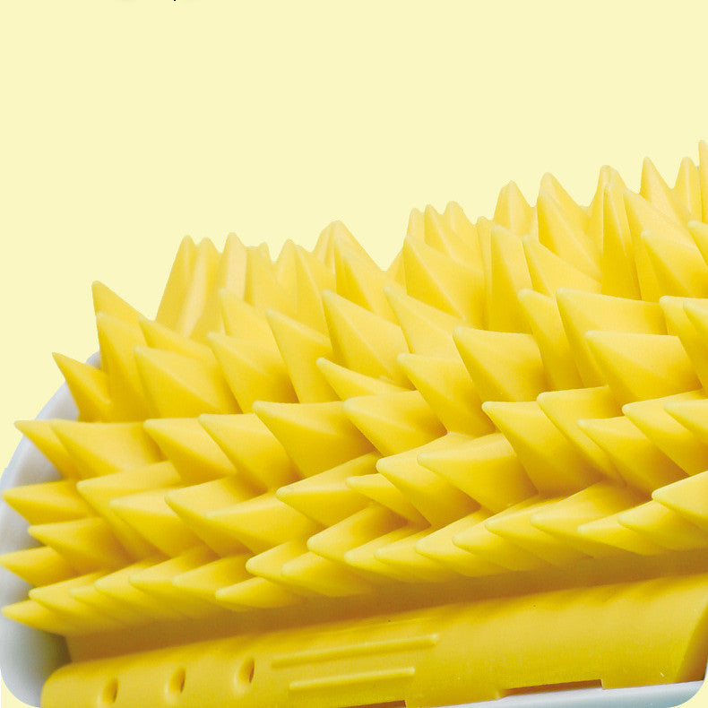 Durian-Shaped TPE Itch Comb Massager, for cats.