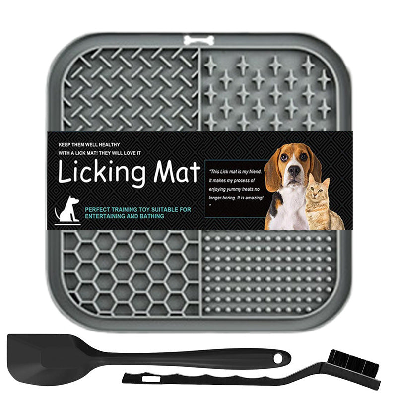 Suction Cup Slow Feeder Licking Mat, for dogs and cats.