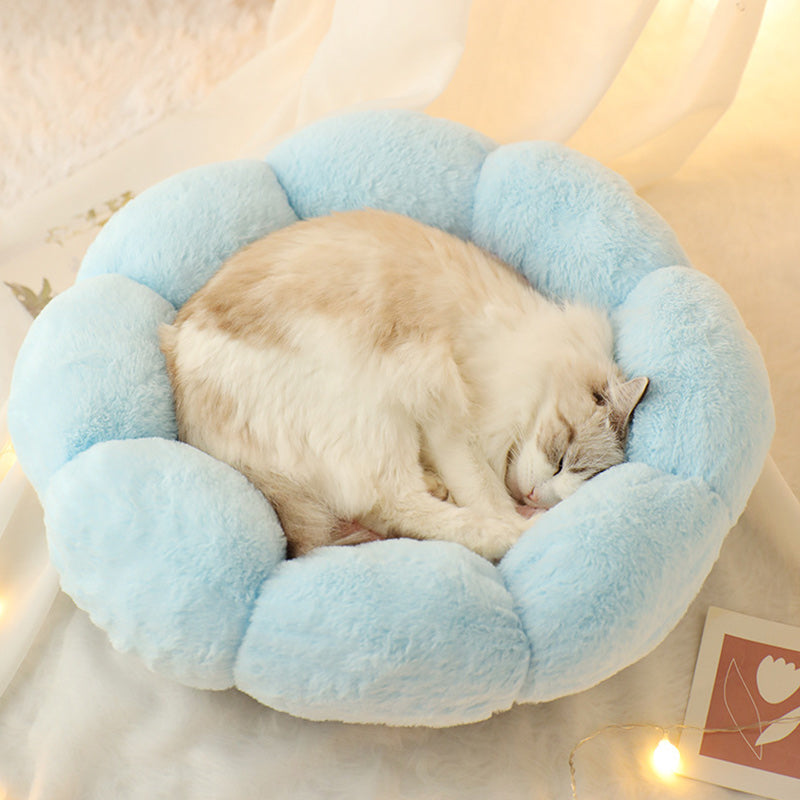 Round Thick Plush Cat Bed with Raised Rim for Winter, for cats.