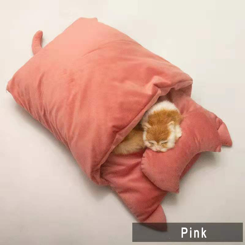 Japanese-Style Cat Sleeping Bag for Winter Warmth, for cats.