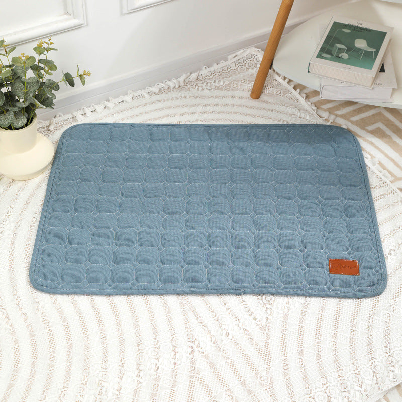 Thick Waffle-Textured Pet Mat for Dogs and Cats