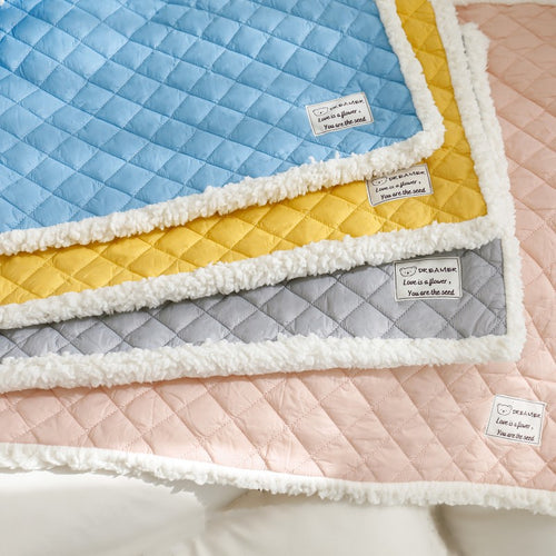 Warm Terry Pet Blanket for Beds and Crates, M to XL, for dogs and cats.