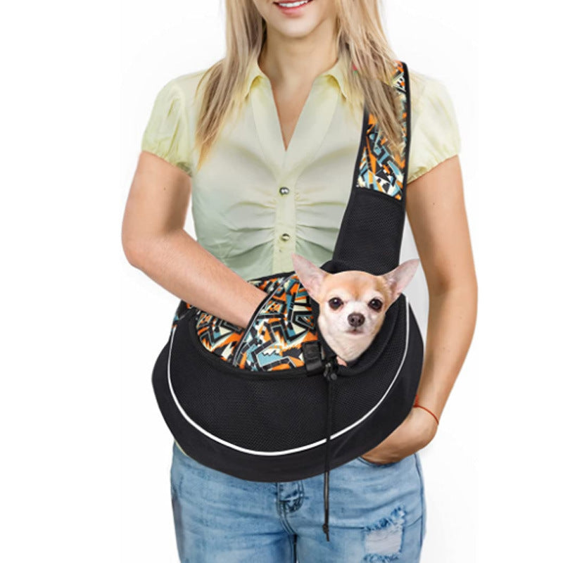Breathable Crossbody Carrier Bag for Dogs and Cats