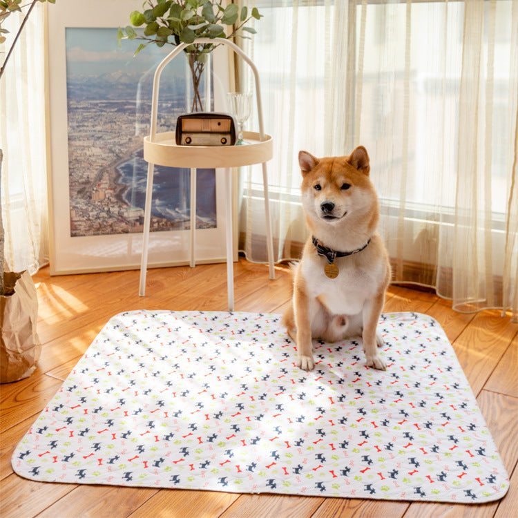 Reusable Washable Absorbent Pad Overlay, for dogs and cats.