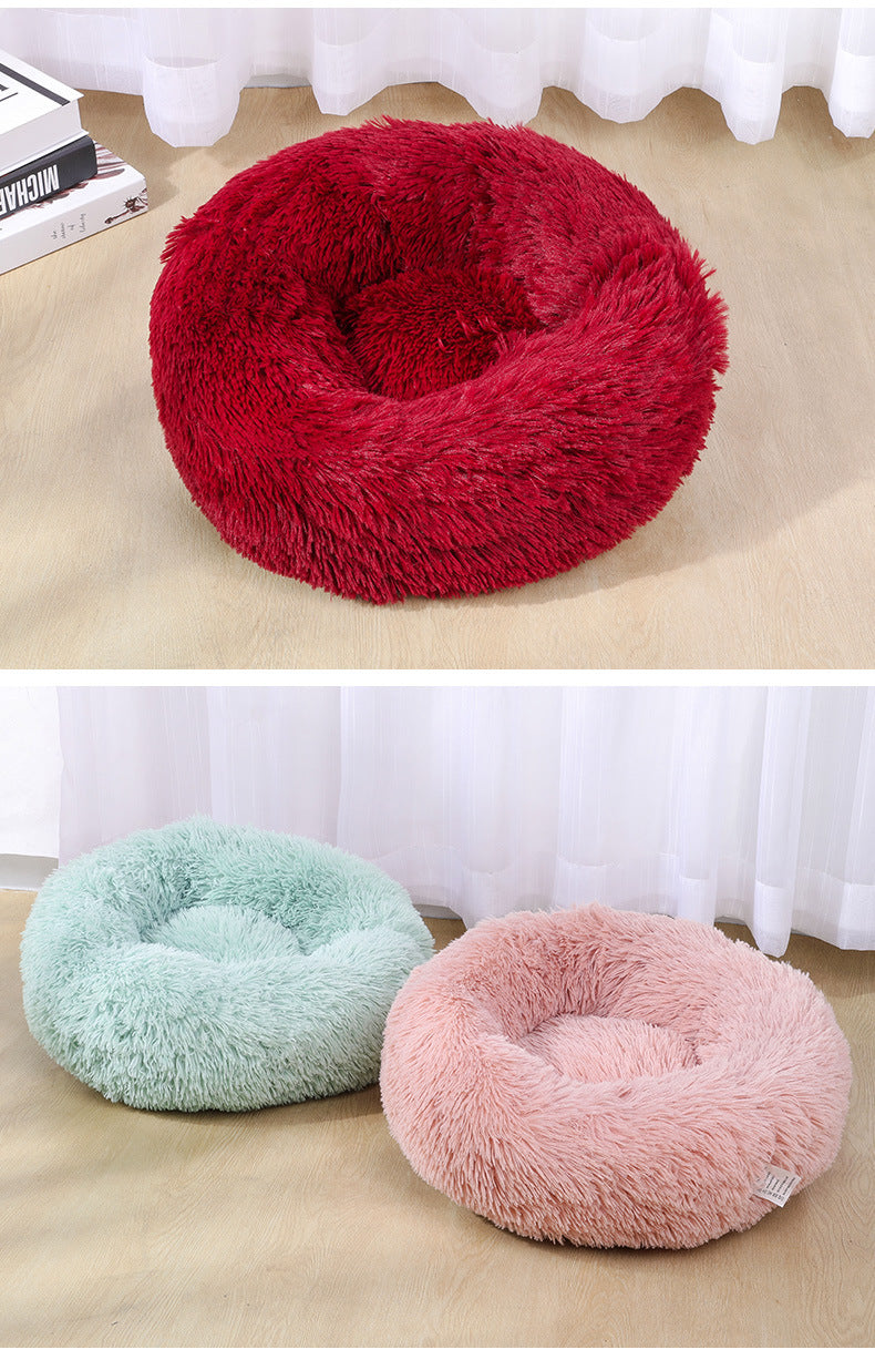 Round Plush Pet Bed, for dogs and cats.