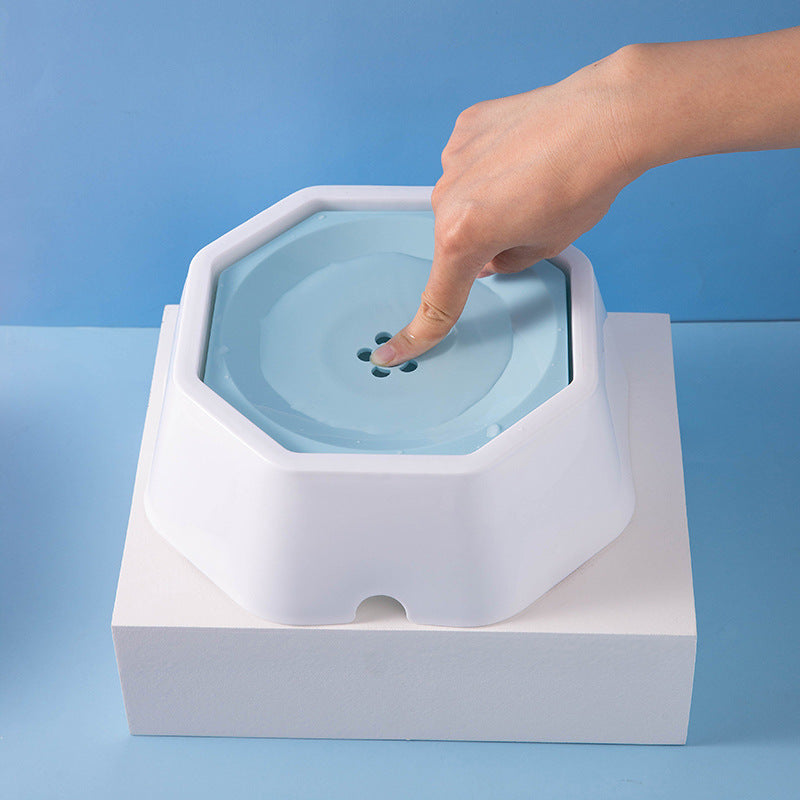 PP Plastic Floating Water Bowl, for dogs and cats.