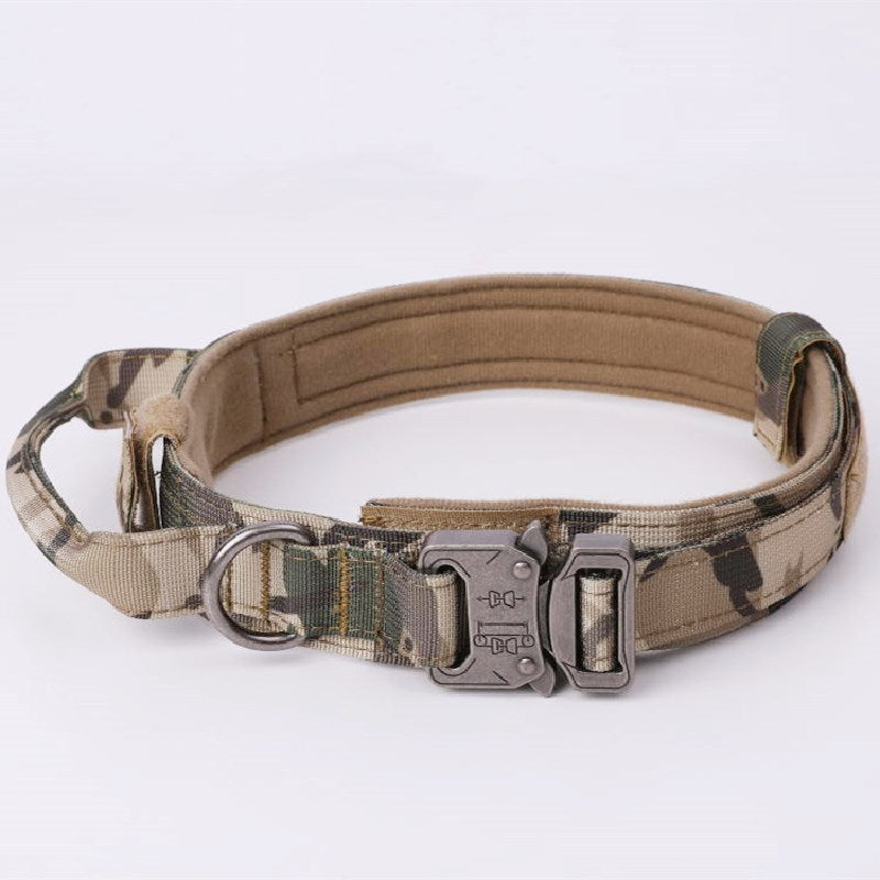 Quick-Release Adjustable Collar, for dogs and cats.