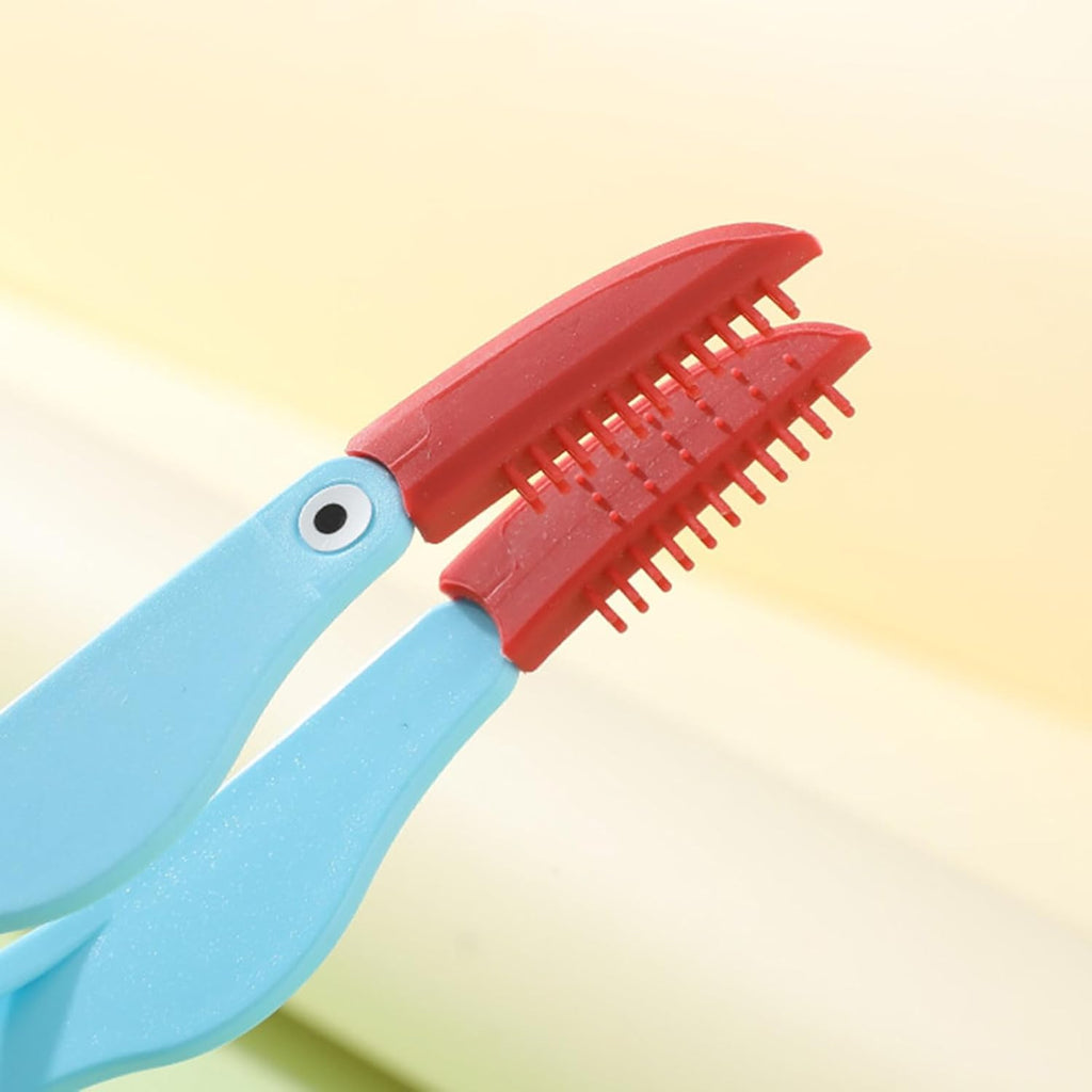 Soft Silicone Tear-Stain Comb, for dogs and cats.
