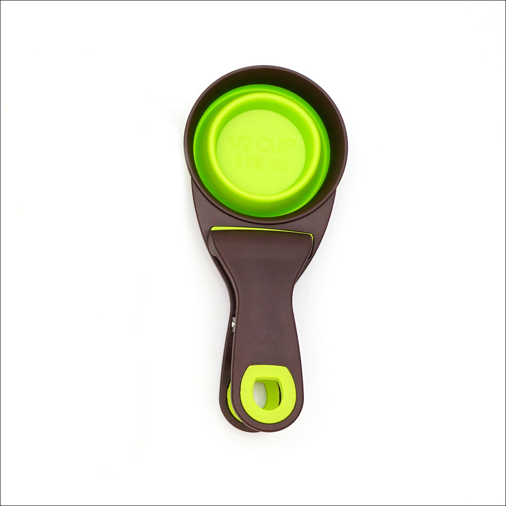 Folding Travel Bowl and Measuring Scoop, for dogs and cats.