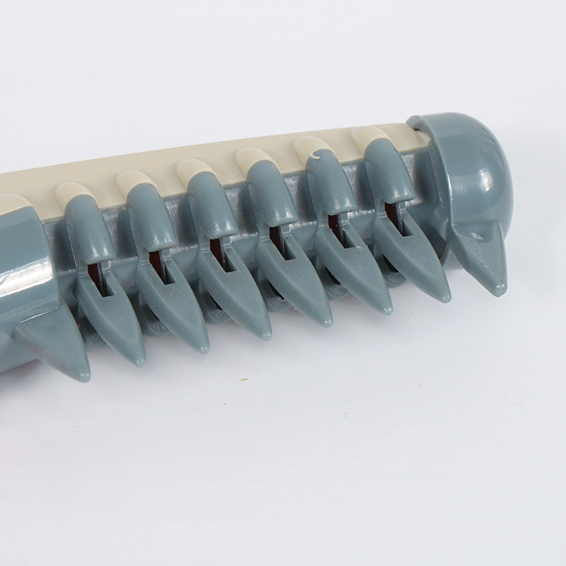 Floating Hair Pickup Grooming Comb, for dogs and cats.