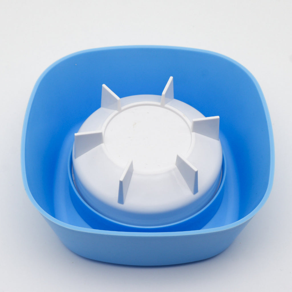 Spherical Slow-Feeding Non-Slip Bowl, for dogs.