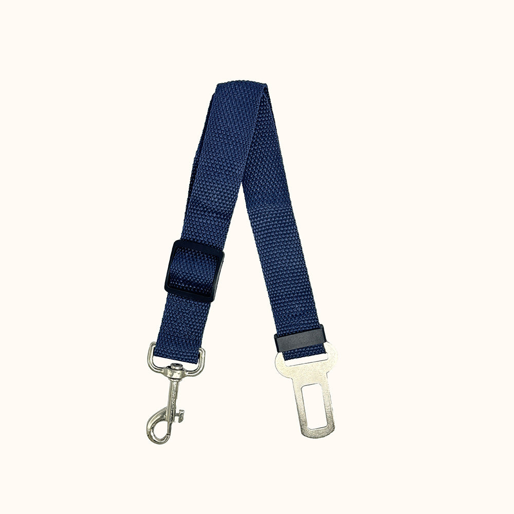 Retractable Adjustable Nylon Car Seat Tether, for dogs.