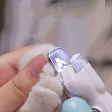 Cordless Pet Nail Grinder - LED Light for Safe Trimming – close-up
