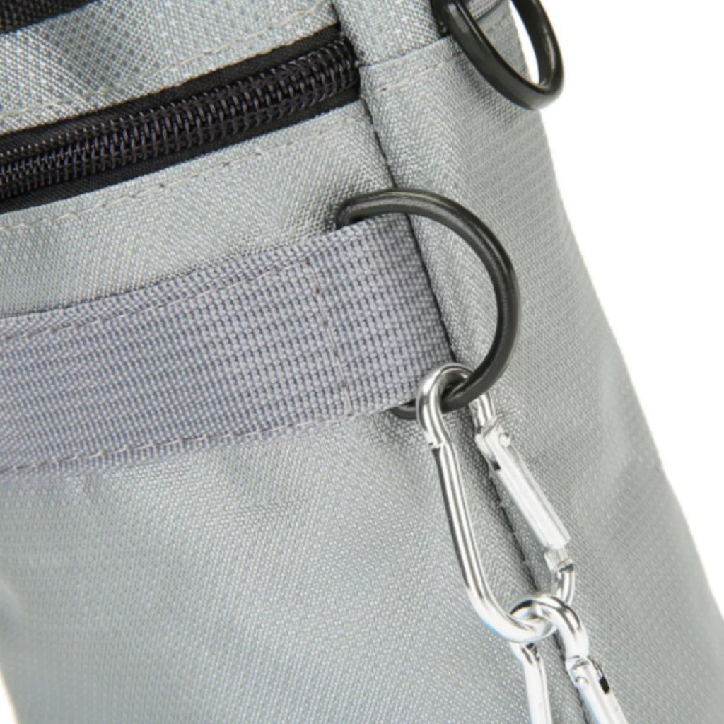 Oxford Cloth Dog Training Treat Bag with Belt, for dogs.