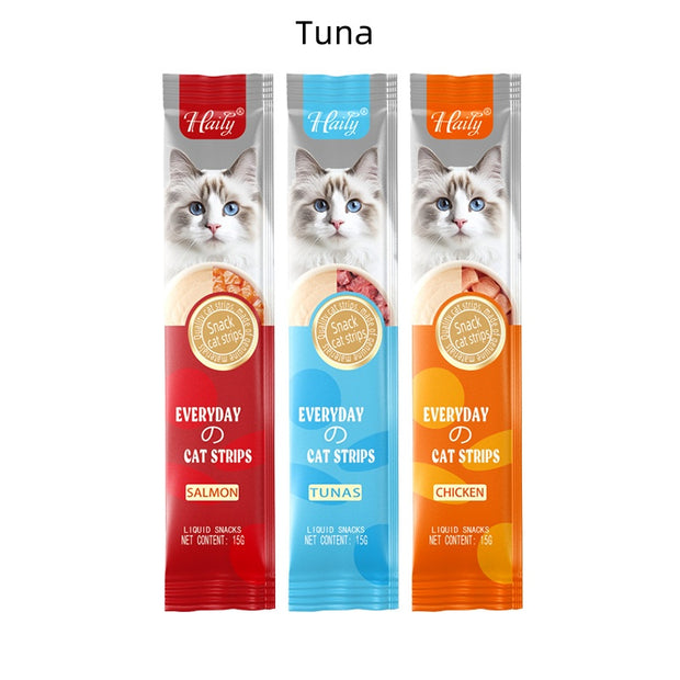 Cat Treat Puree – Chicken, Salmon & Tuna Wet Snack Sticks – close-up