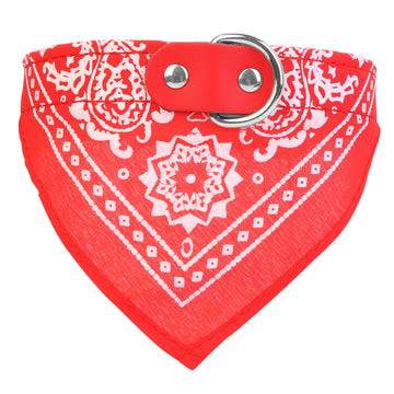 Adjustable Bandana Pet Collar – Triangle Scarf for Cats & Dogs – pet wearing