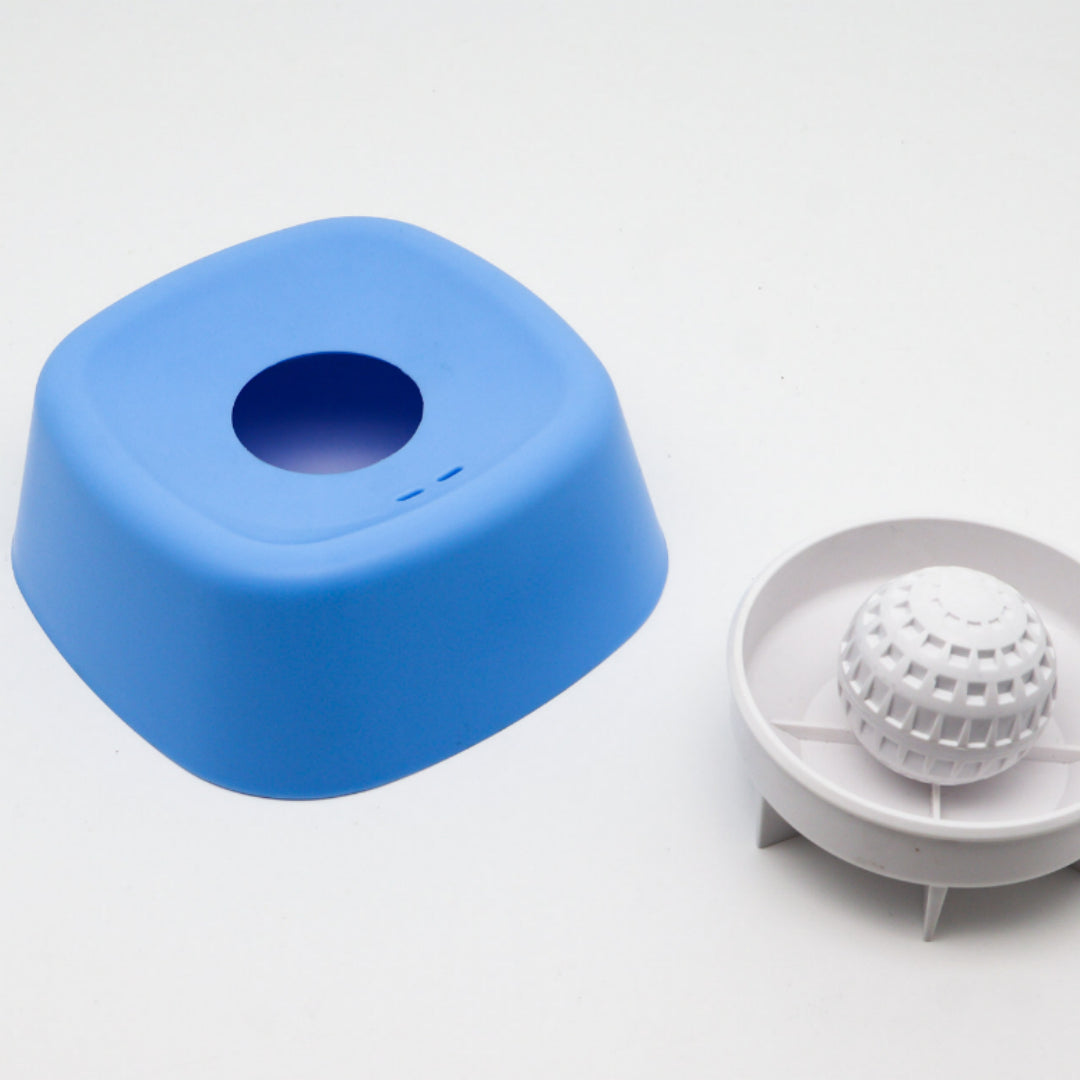 Spherical Slow-Feeding Non-Slip Bowl, for dogs.