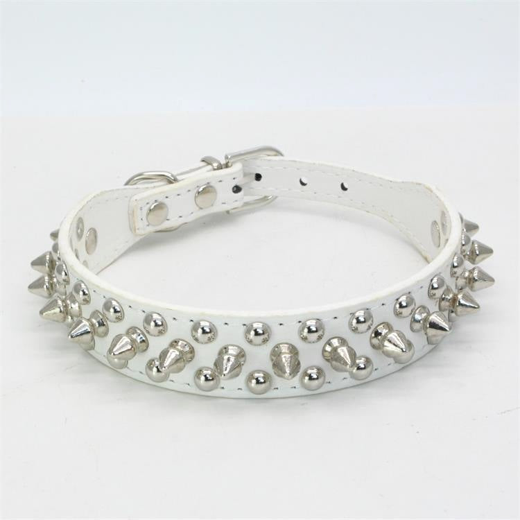 Rivet-Studded PU Leather Collar, for dogs and cats.