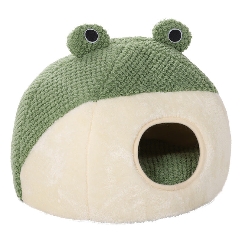 Frog-shaped pet bed from Little Frog Series front view showing 3D sculpted face and green plush fabric