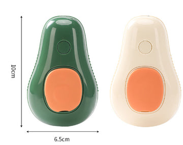 Steamy Pet Brush – Electric Steam Grooming Comb for Cats & Dogs – in use