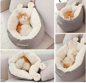 Dog Sleeping Bag Bed – Soft Warming Cushion Kennel – features